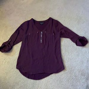 Fortune Ivy maroon zip up blouse